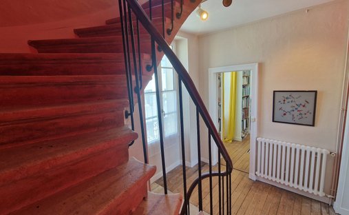 Castle for Sale in Niort, Nouvelle-Aquitaine, France