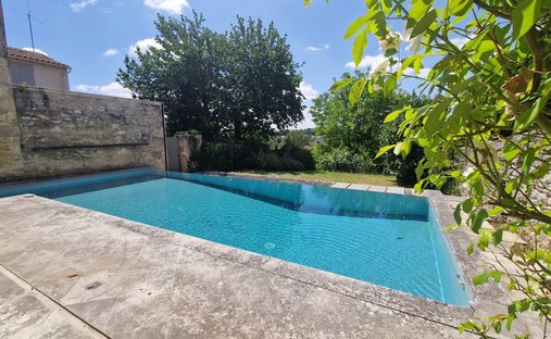 Castle for Sale in Niort, Nouvelle-Aquitaine, France