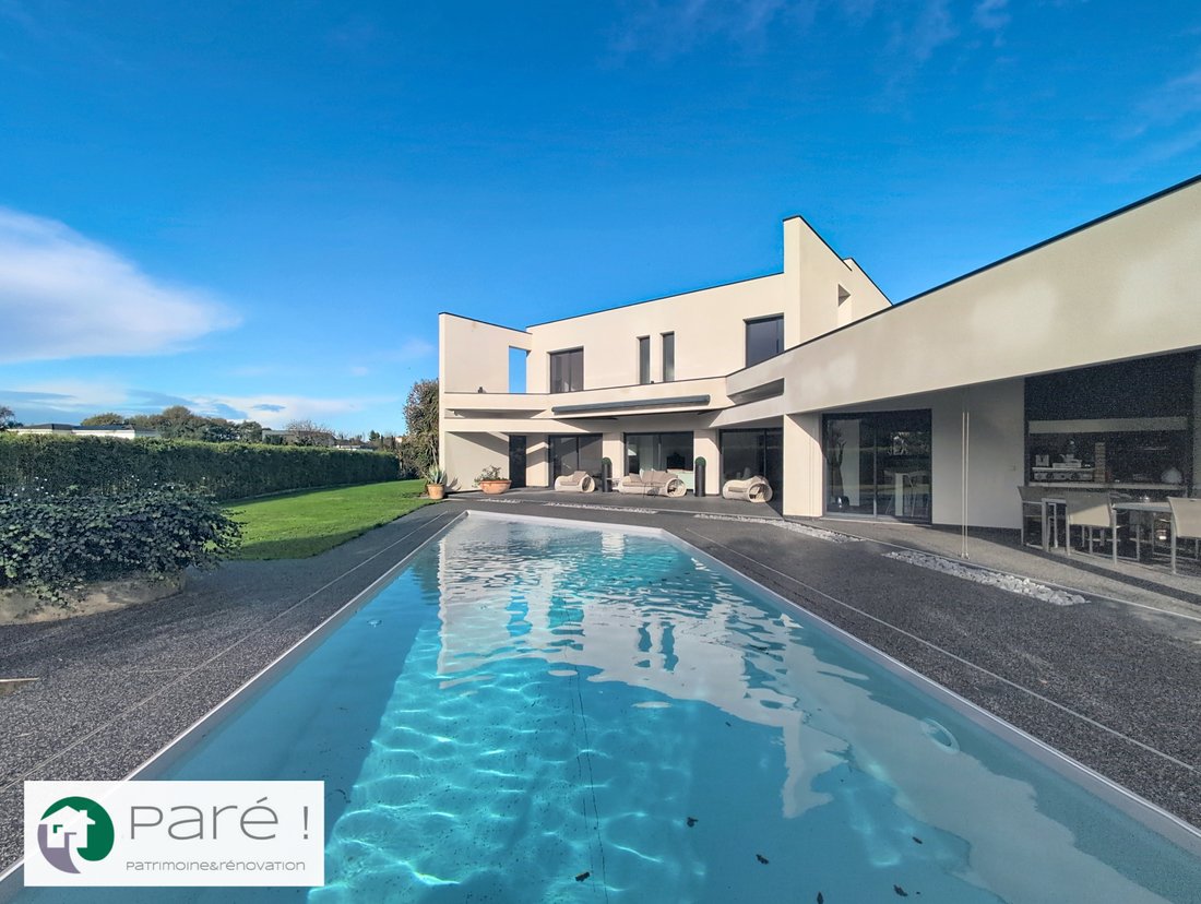Villa en Burdeos, Nueva Aquitania, Francia 1 - 16701087