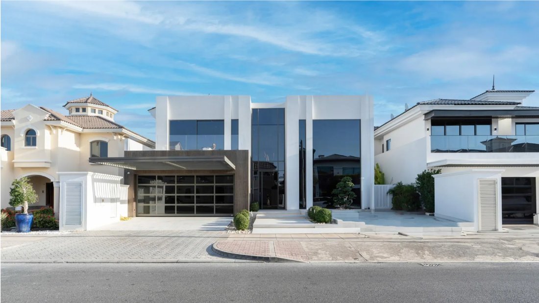 Villa in Palm Jumeirah, Dubai, United Arab Emirates 1 - 16701481