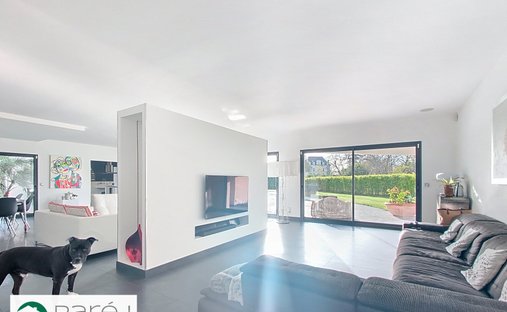 Castle for Sale in Bouliac, Nouvelle-Aquitaine, France