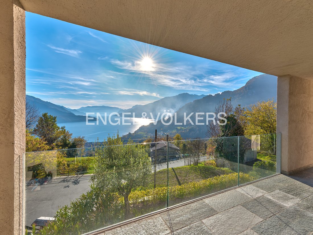 Villa in Vercana, Lombardy, Italy 5 - 16701078