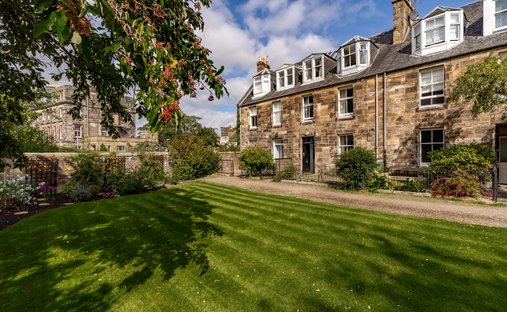 Townhouse in St Andrews, Scotland, United Kingdom 1