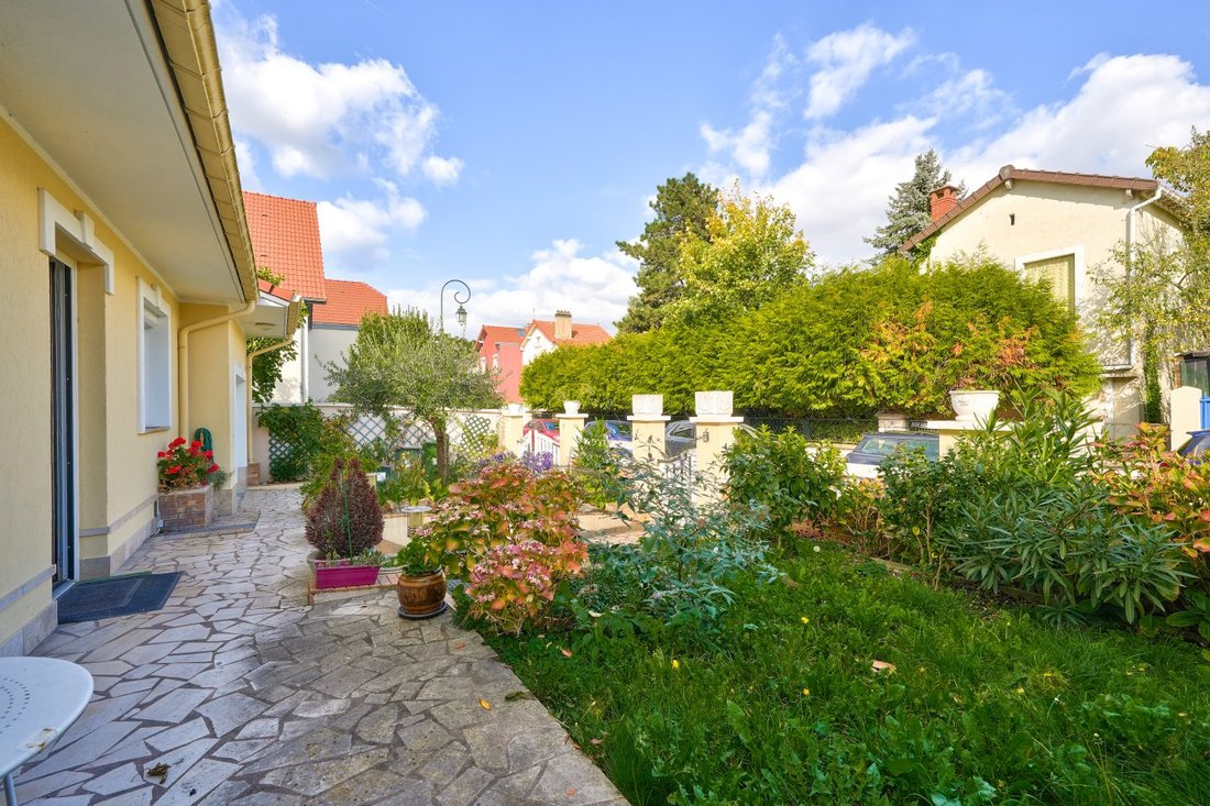 House in Jardin Parisien, Clamart, France 1 - 16371888