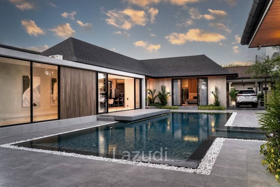Villa in Choeng Thale, Phuket, Thailand 2 - 16700870