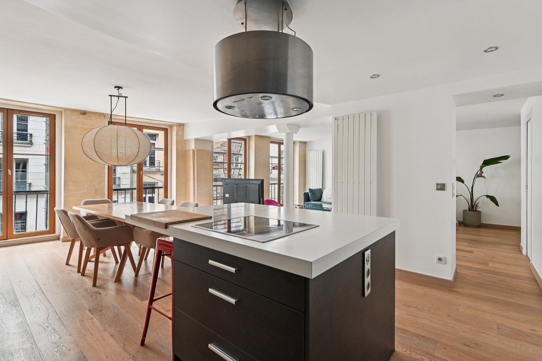 Apartment in Montorgueil-Saint Denis, Paris 2e Arrondissement, Paris 3 - 16701525