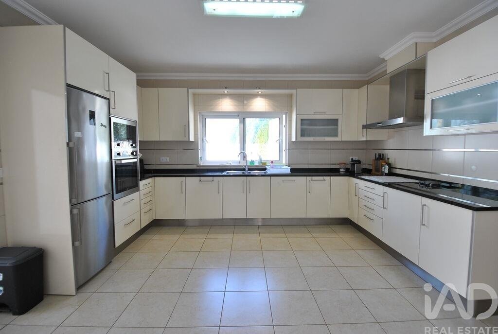 Townhouse in Olhos de Agua, Algarve, Portugal 4 - 16700991