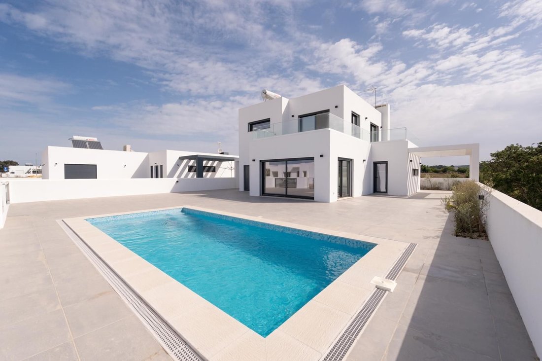 Villa in Porto Covo, Setubal, Portugal 1 - 16701524