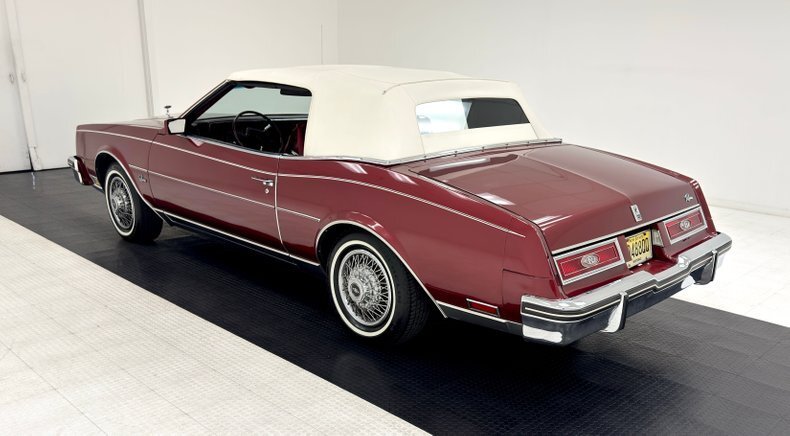 Cabriolet in Morgantown, United States 5 - 16700557