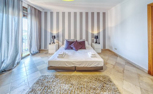 Penthouse in Estepona, Andalusia, Spain 1