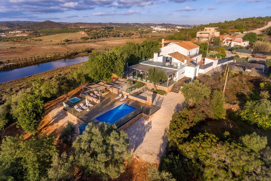 Villa in Silves, Algarve, Portugal 1 - 16701652