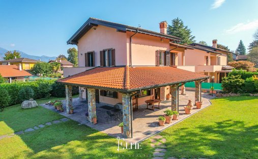 Villa en Bodio Lomnago, Lombardía, Italia 1