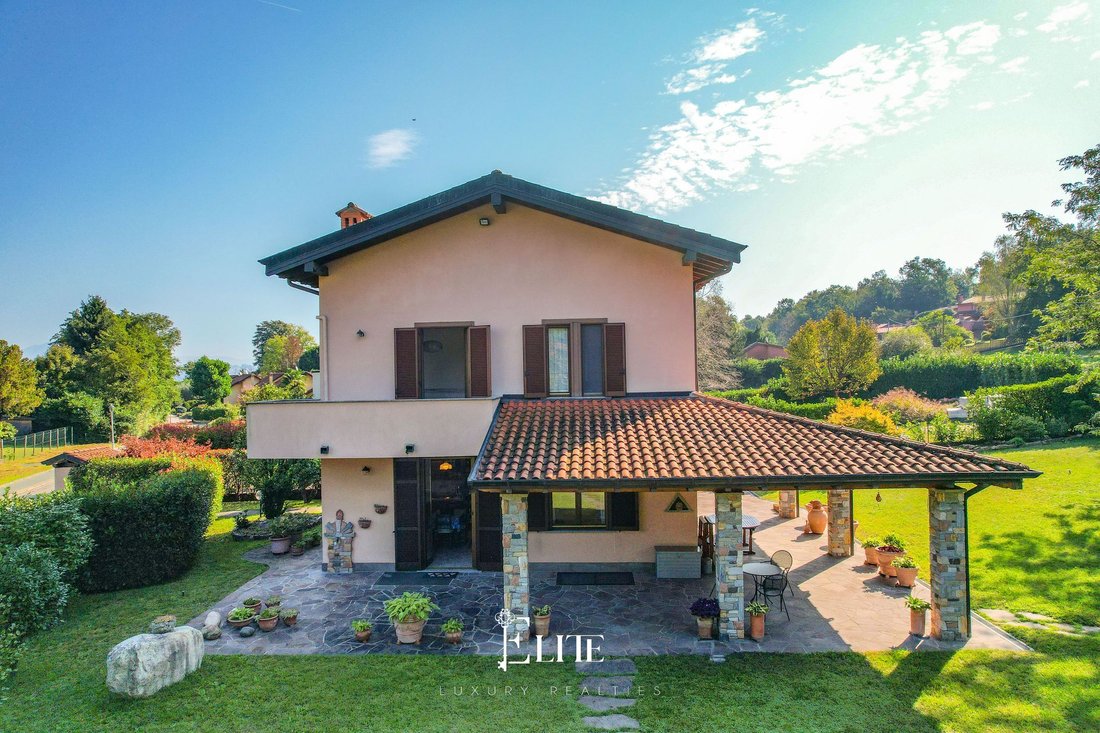 Villa in Bodio Lomnago, Lombardy, Italy 5 - 16701741