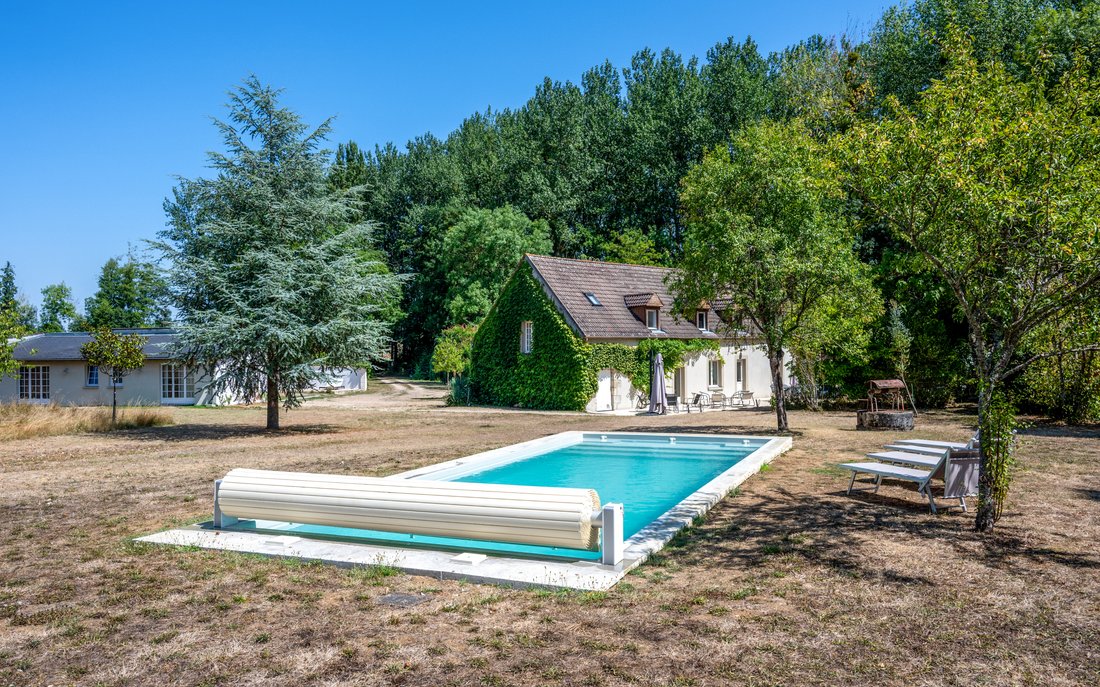 Seyr, La Charité-sur-Loire, France 2 - 16369790