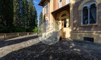 Villa a Via Bolognese, Firenze, Italia 1