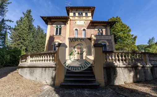 Villa in Bolognese Straße, Florenz, Italien 1