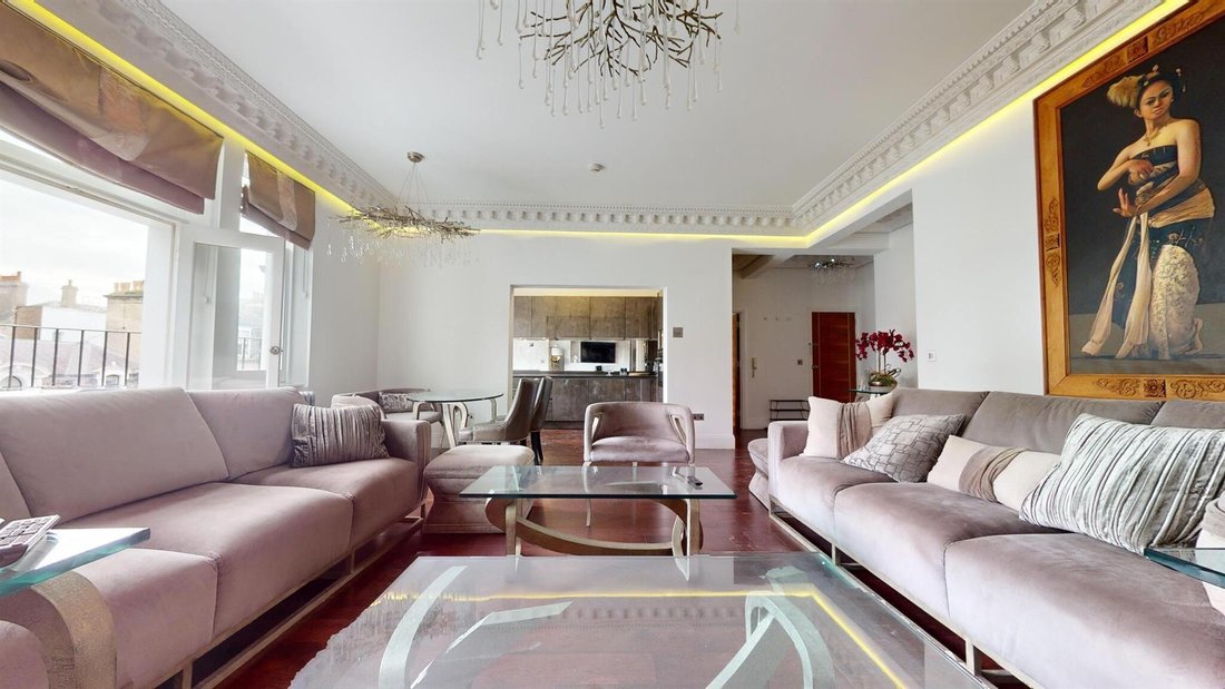 Apartment in Campden Hill, Kensington And Chelsea, England 3 - 16702118