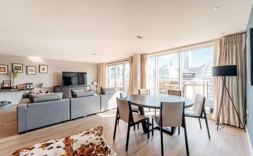 Apartment in Chelsea Harbour, England 1