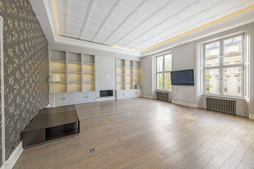 Apartment in Knightsbridge, Kensington And Chelsea, England 1 - 16702054