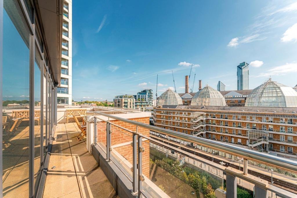 Apartment in Chelsea Harbour, England 4 - 16702171