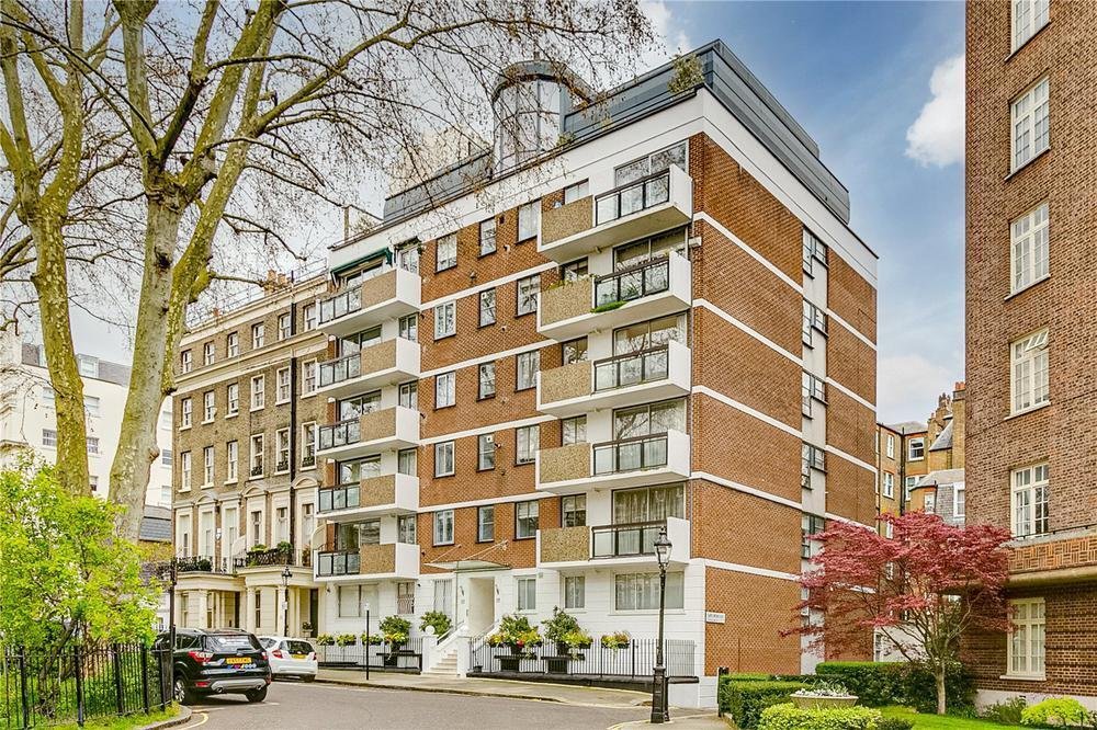 Apartment in Knightsbridge, Kensington And Chelsea, England 1 - 16702145