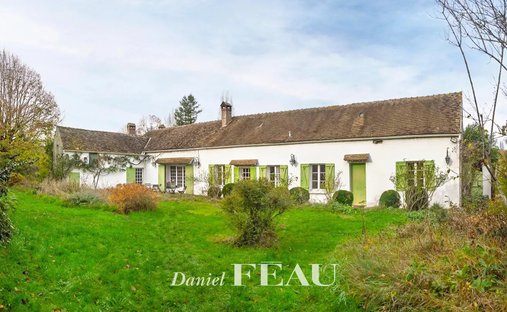 House in Bazainville, Ile-de-France, France 1