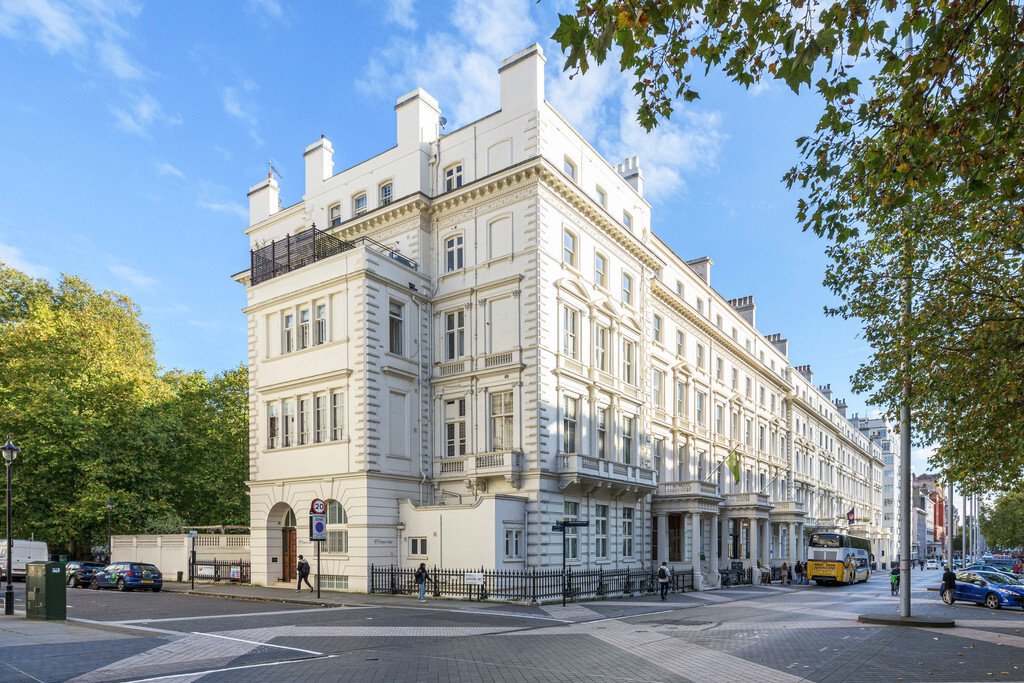 Apartment in Knightsbridge, Kensington And Chelsea, England 2 - 16702054