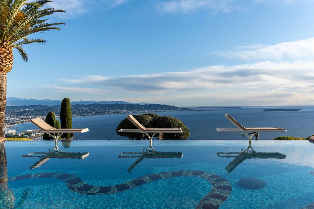 Villa in Théoule-sur-Mer, Provence-Alpes-Côte d'Azur, France 4 - 16702126