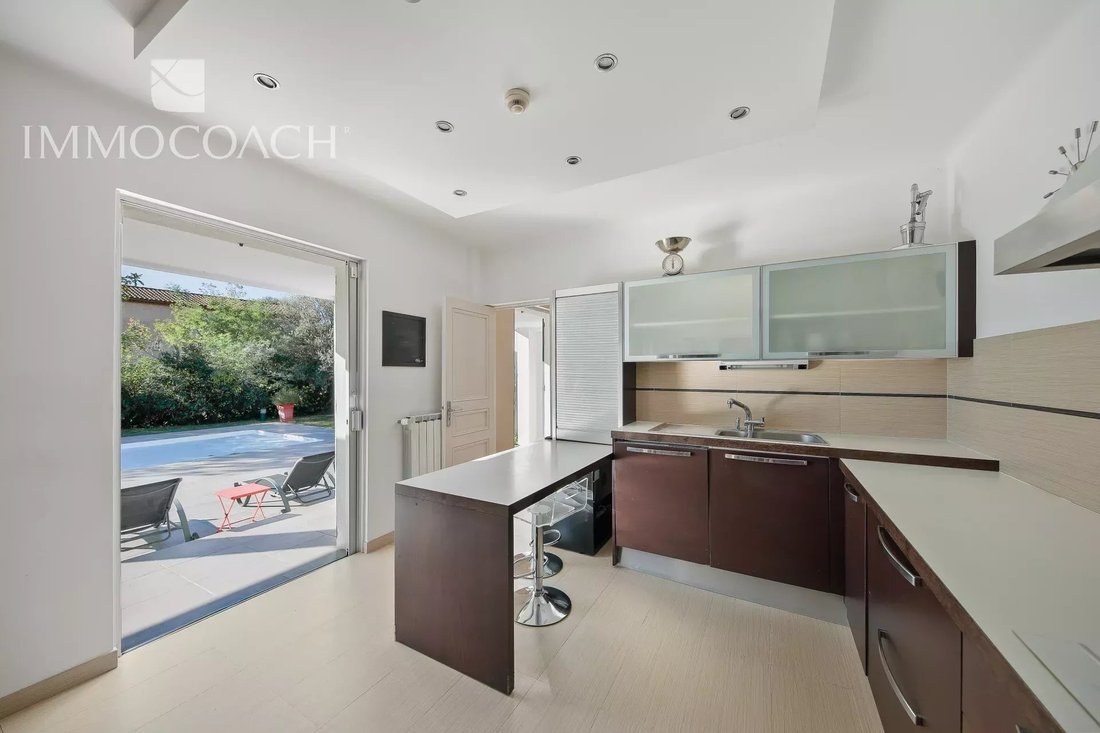 House in Centre Ville, Carqueiranne, France 5 - 16702165