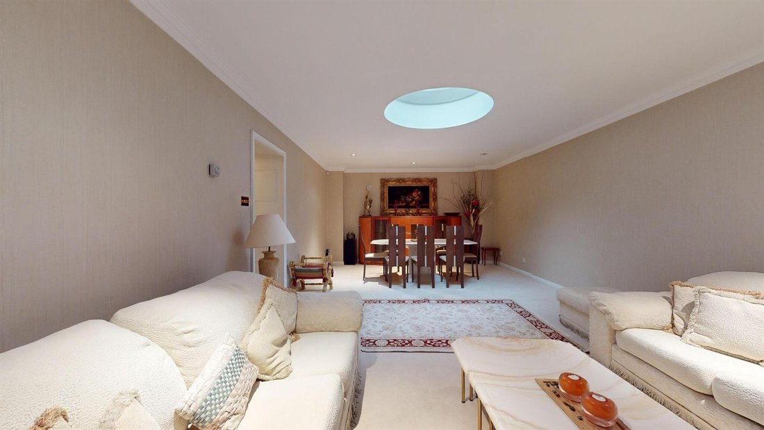 Apartment in Knightsbridge, Kensington And Chelsea, England 3 - 16702145