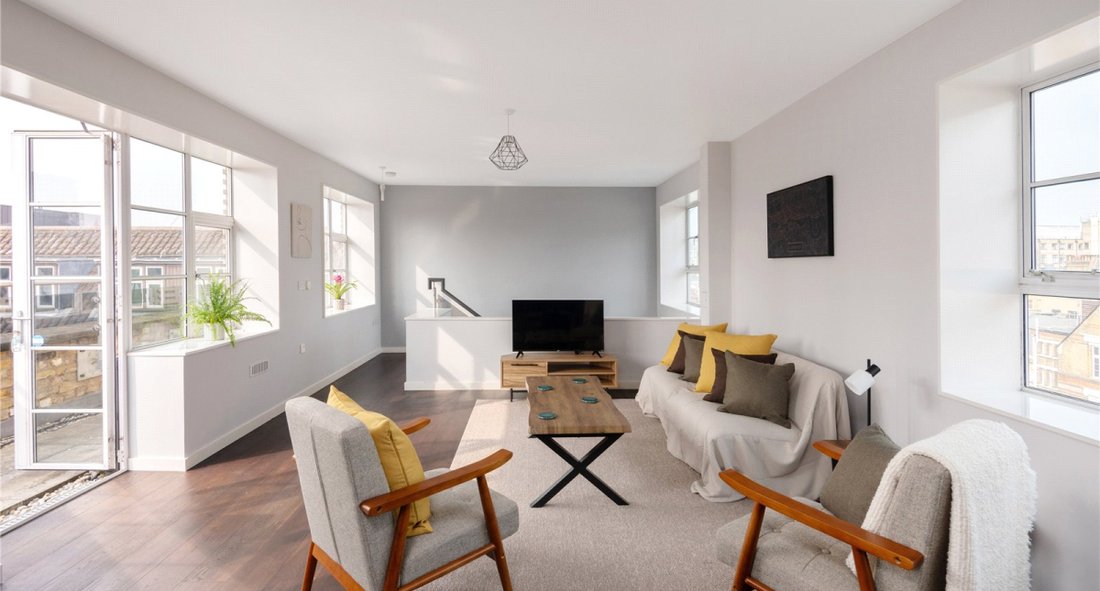 Apartment in Soho, England 1 - 16701997