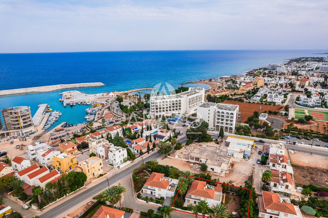 Villa à Paralímni, District de Famagouste, Chypre 1 - 16648397