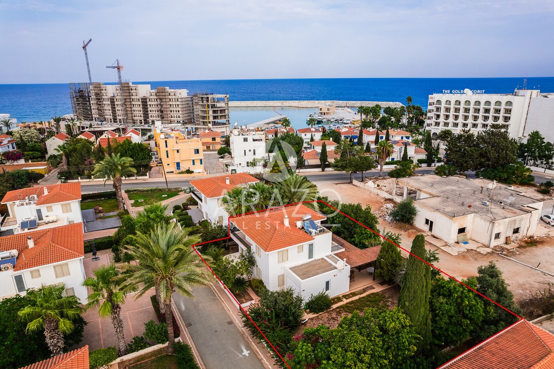 Villa à Paralímni, District de Famagouste, Chypre 2 - 16648472