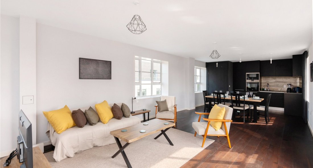 Apartment in Soho, England 4 - 16701997