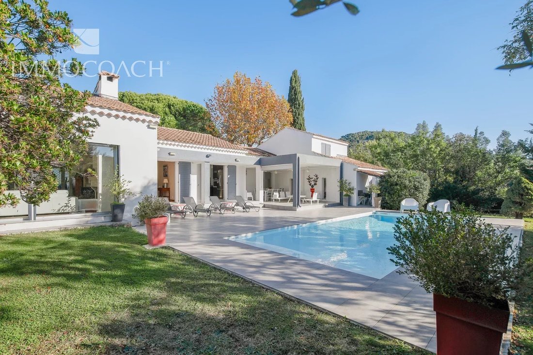 House in Centre Ville, Carqueiranne, France 1 - 16702165