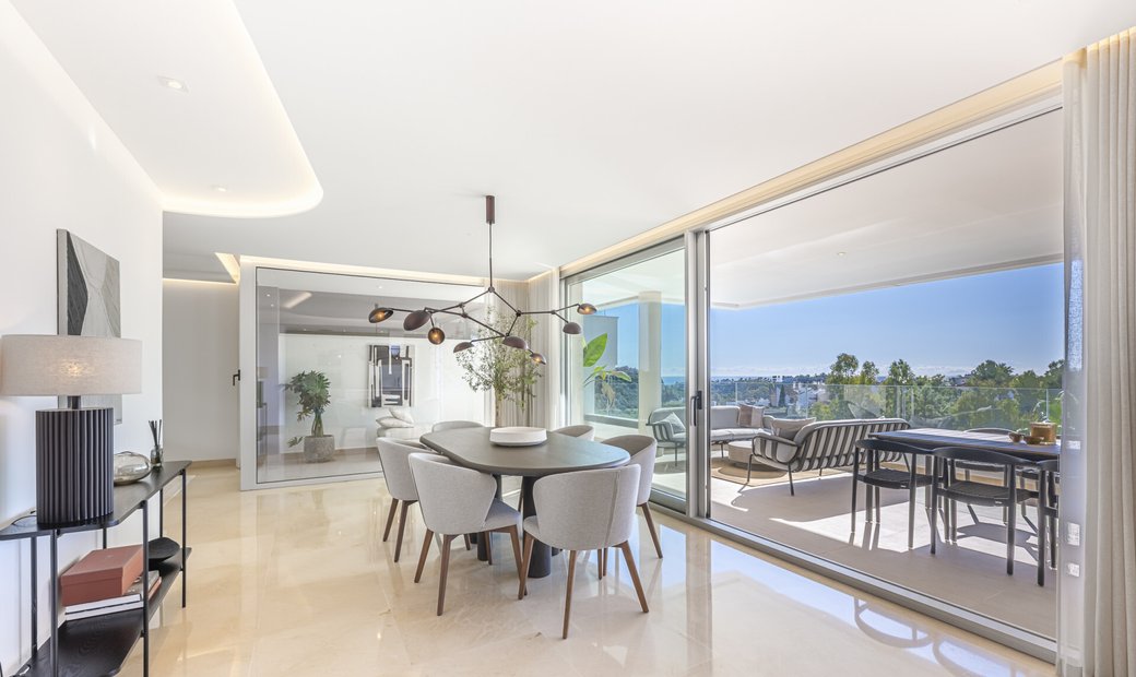 Illustration of Panoramic Views From La Penthouse