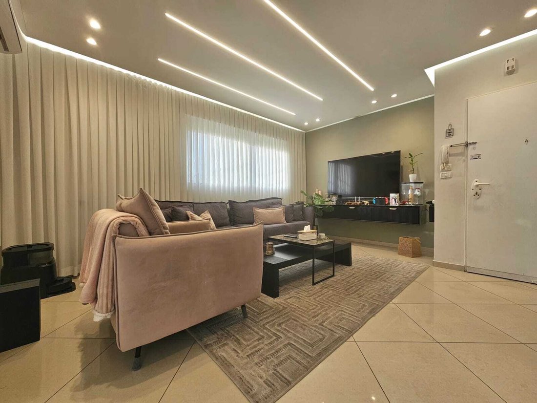 Apartment in Jerusalem, Jerusalem District, Israel 5 - 16702435