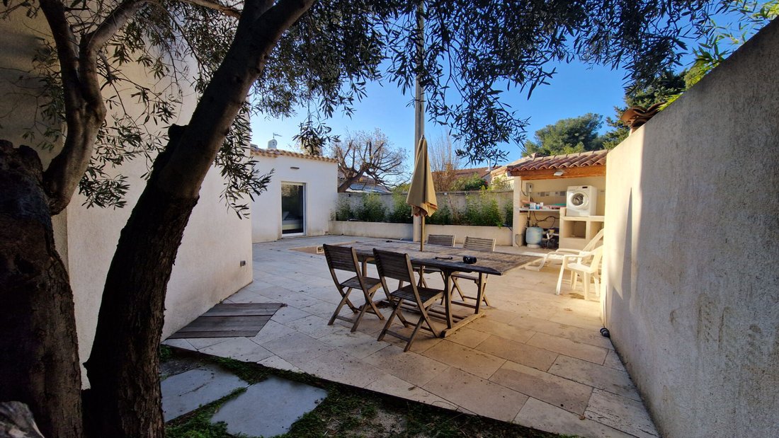 Villa in Coste Chaude-Mauveou, La Seyne-sur-Mer, France 2 - 16702324