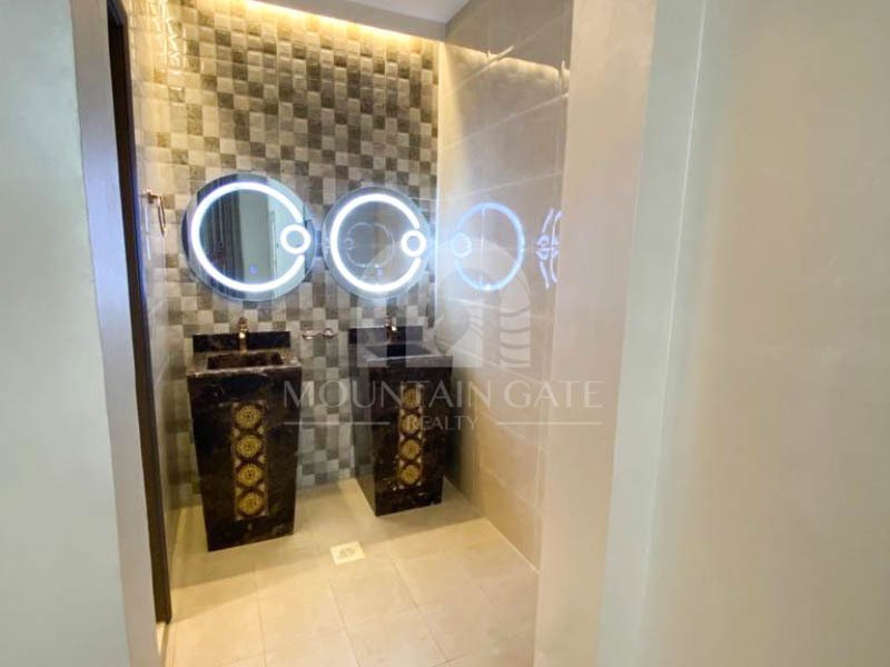 Villa in Al Ruwaidat Suburb, Sharjah Emirate, United Arab Emirates 5 - 16702577