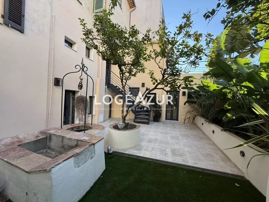 Apartment in Place de Gaulle, Antibes, France 1 - 16277612