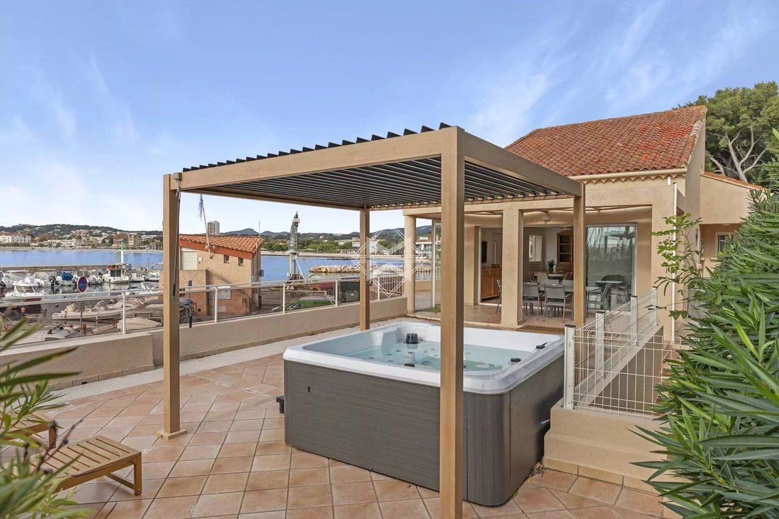 House in French Riviera, Provence-Alpes-Côte d'Azur, France 3 - 16702586
