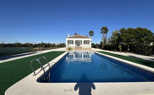 Villa in Dolores, Valencian Community, Spain 1