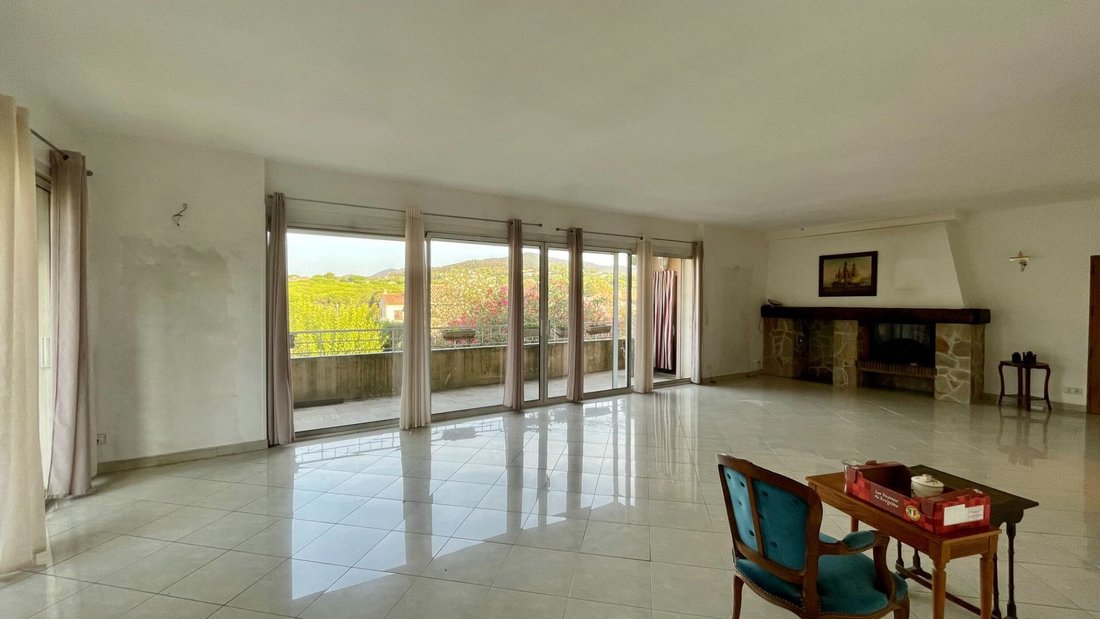 Apartment in Ville-Les Saquedes-Le Bouillonnet, Sainte-Maxime, France 1 - 16171207