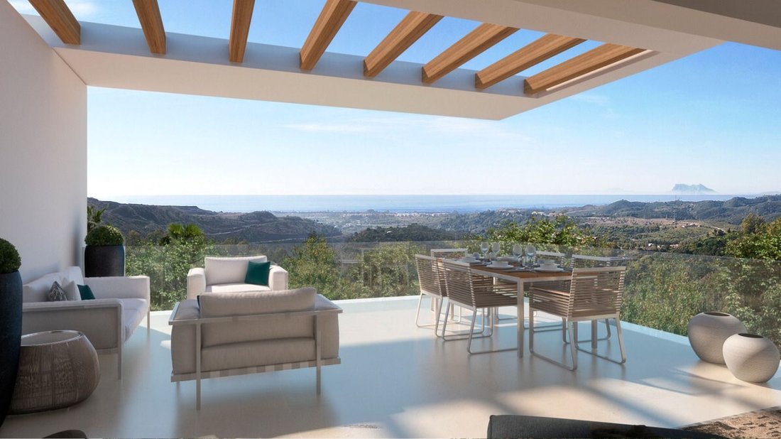 Apartment in Benahavis, Andalusia, Spain 2 - 16702477
