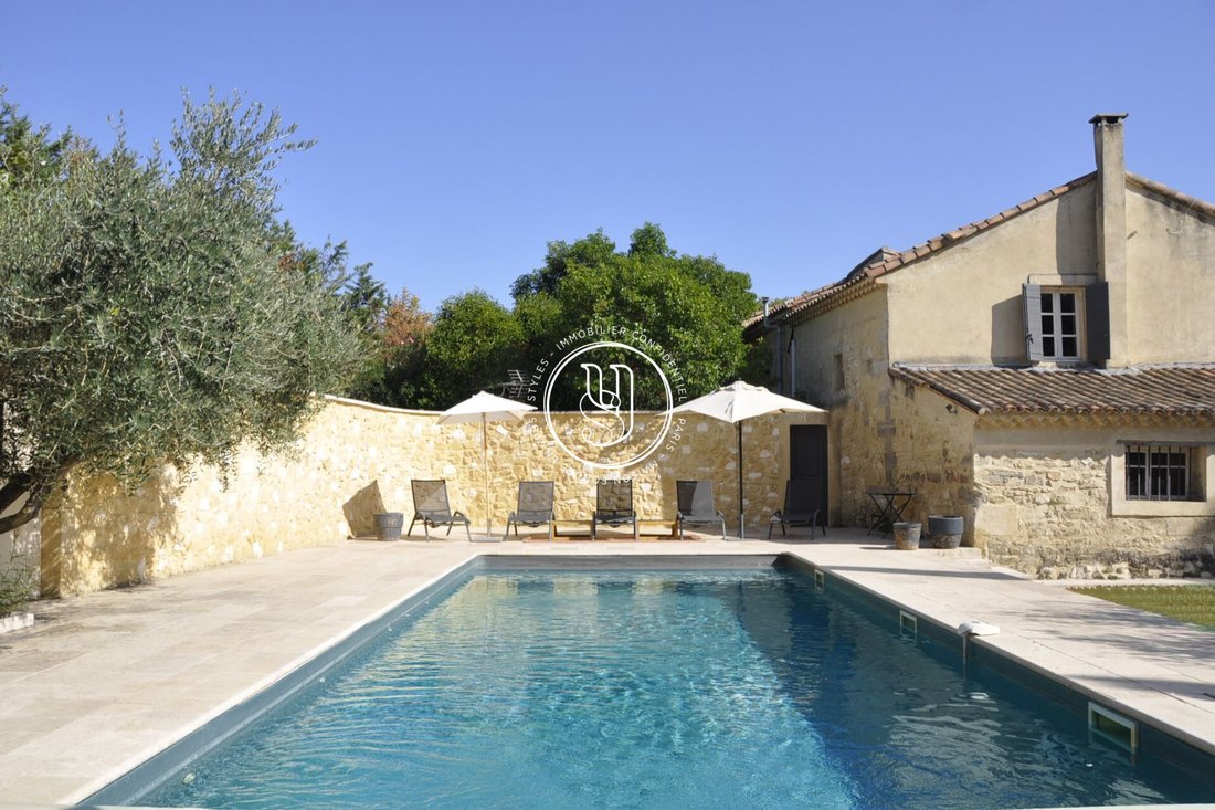 Villa in Saint-Rémy-de-Provence, Provence-Alpes-Côte d'Azur, France 3 - 16702628