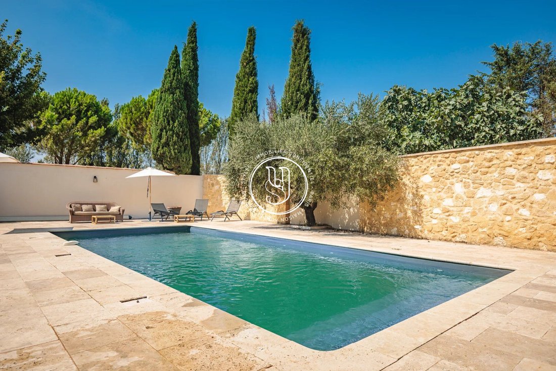 Villa in Saint-Rémy-de-Provence, Provence-Alpes-Côte d'Azur, France 5 - 16702628