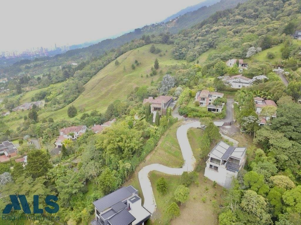 House in Envigado, Antioquia, Colombia 2 - 16702572