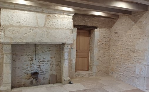 Castle for Sale in Périgueux, Nouvelle-Aquitaine, France