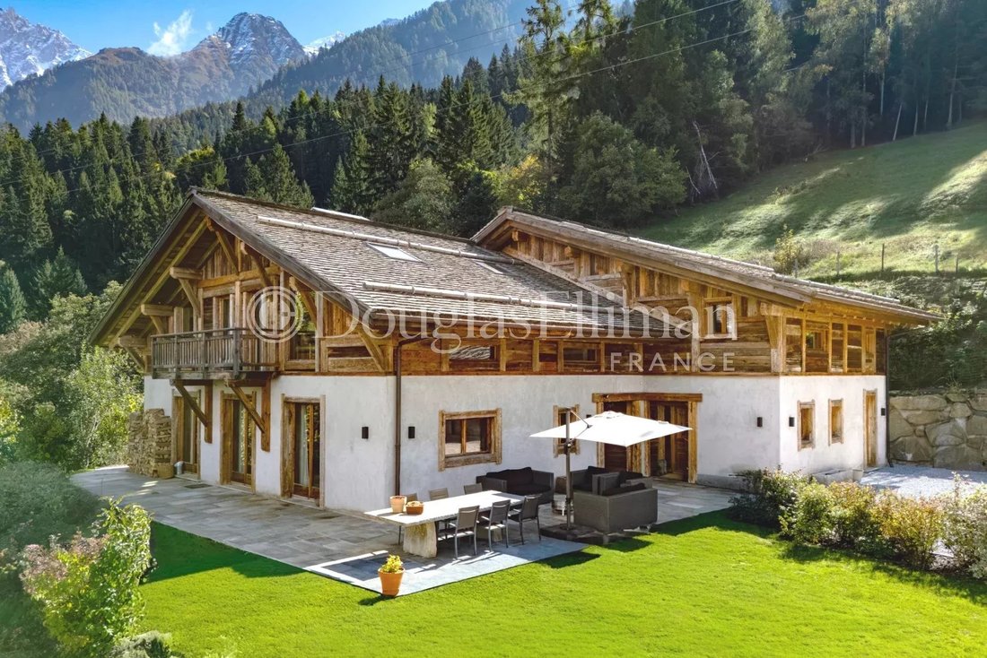 Chalet in Les Houches, Auvergne-Rhône-Alpes, France 1 - 16170726
