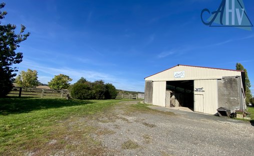 Estate in Chenoise-Cucharmoy, Ile-de-France, France 1